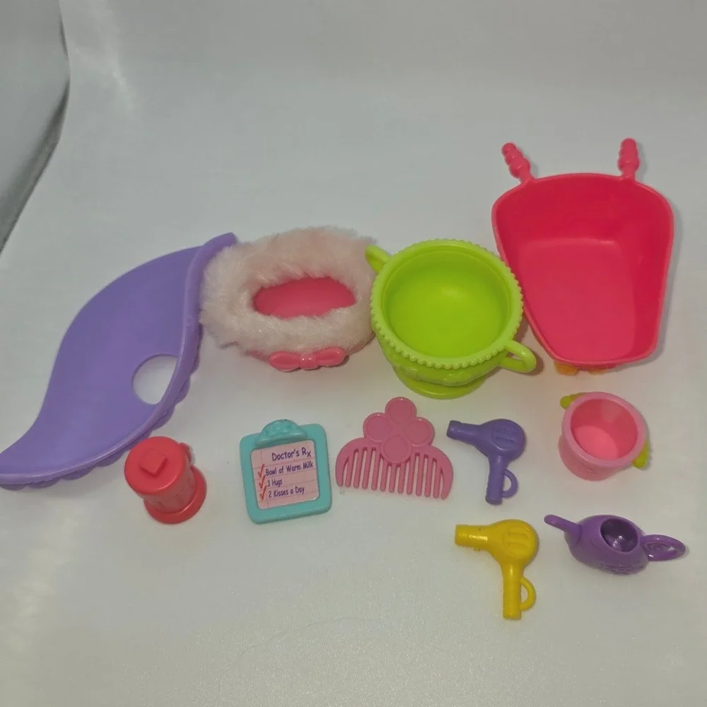Hasbro Littlest Pet Shop Accessory Lot OS Multi Fair 2006-2009 Mixed Pieces